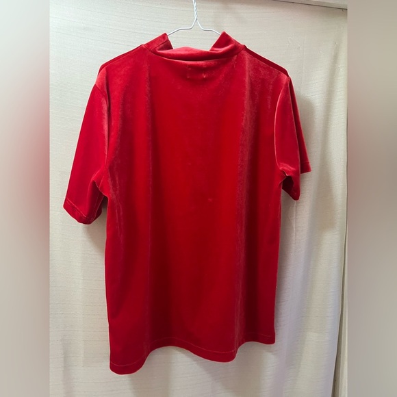 ⚫️ BOGO Weekend Edition Red Velvet Short Sleeve Top Size XL Holiday Party Chic - Picture 3 of 5